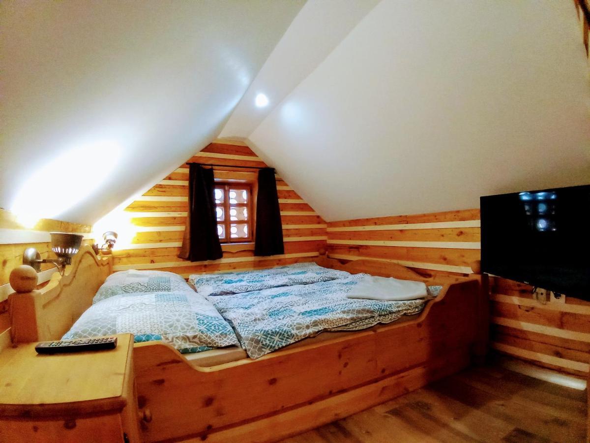 Abc Apartments Камник Екстериор снимка